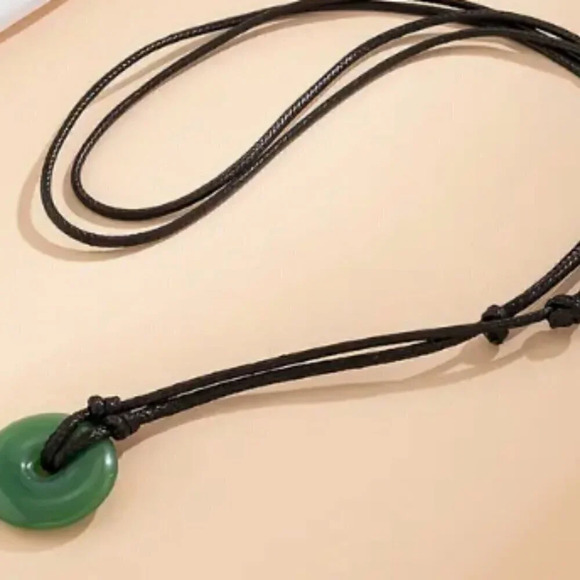 Adjustable Green Boho Chic Braided Peace Buckle Necklace - Picture 3 of 4